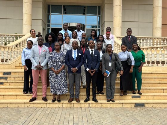 Estudantes Universitários Consolidam Conhecimento sobre Provedor de Justiça